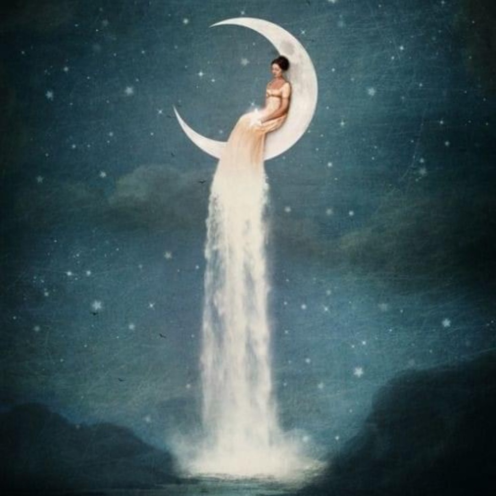 Finding yourself🌙 - Picture 2 of 4
